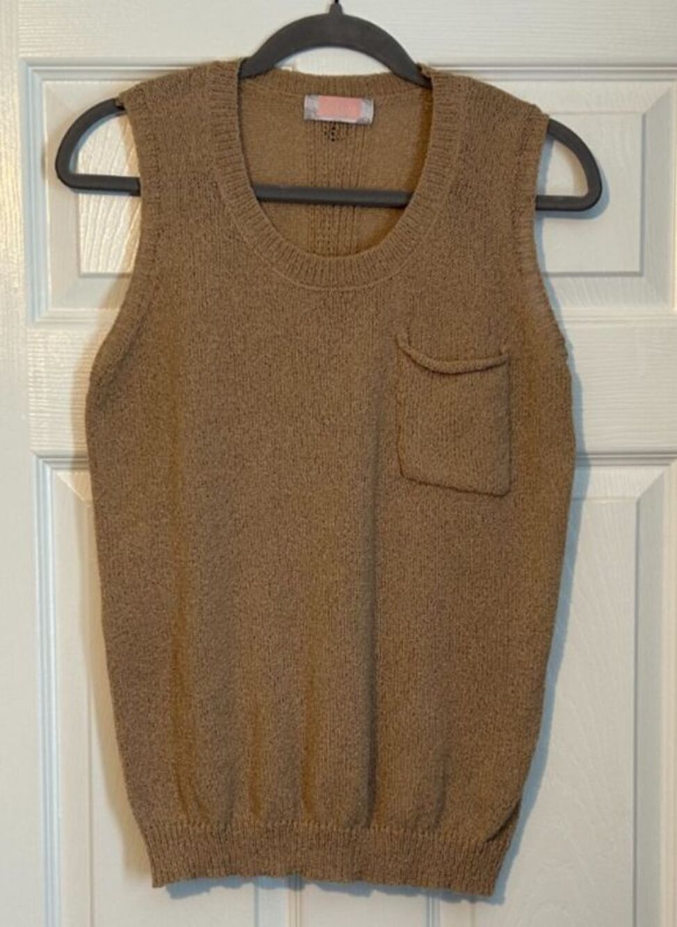 C+D+M sleeveless summer sweater, tan, size large